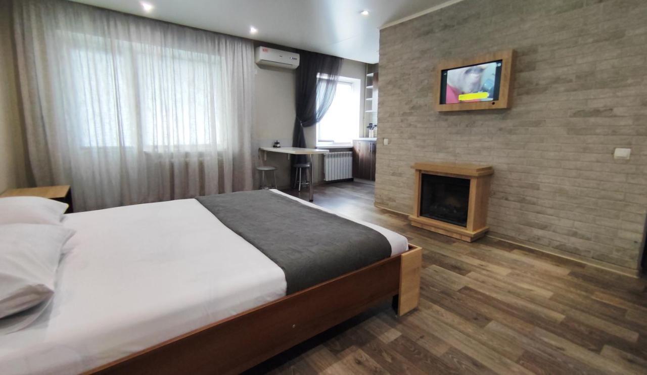 Люкс В Центре Металлургов 31 Kr Apartments 克里沃罗格 外观 照片
